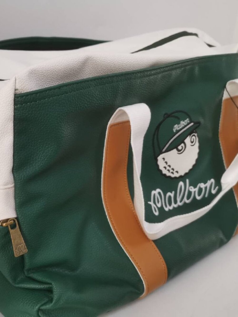 MALBON Golf Clothing Bag Fashionable Large Capacity Handheld Travel Bag